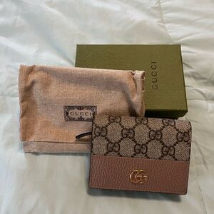 Gucci GG Marmont Card Case Wallet